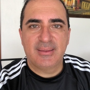 Héctor Solís's avatar